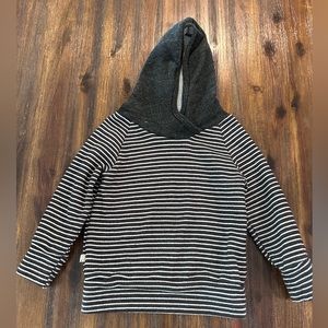 Childhoods raglan hoodie